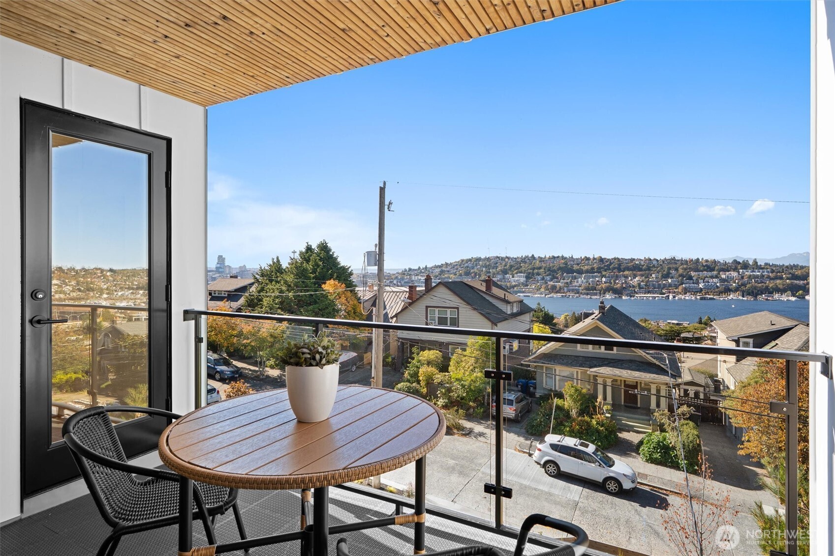 2214 Broadway East, Unit A Seattle, WA 98102 - Photo 19 of 33