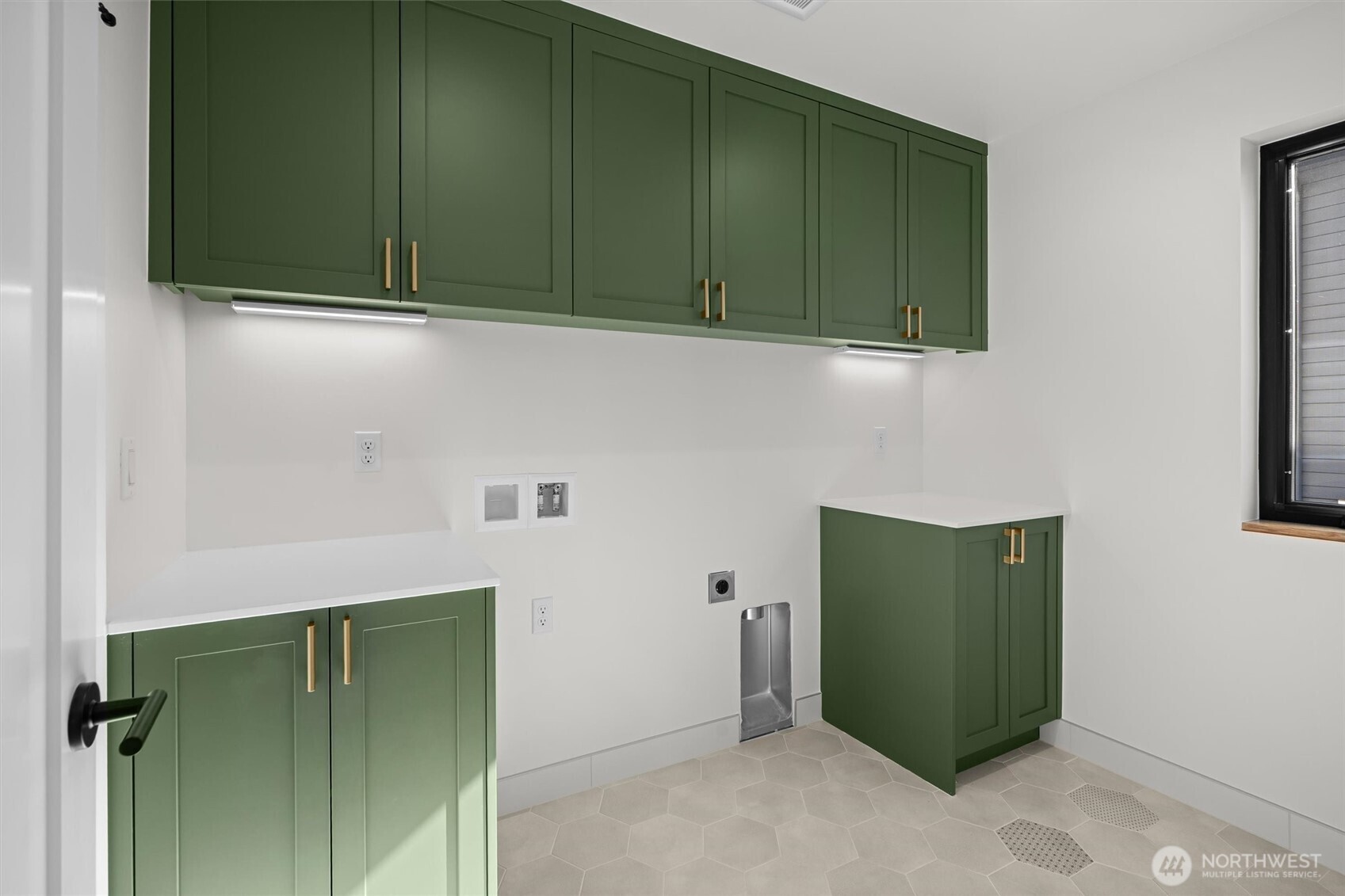 2214 Broadway East, Unit A Seattle, WA 98102 - Photo 28 of 33