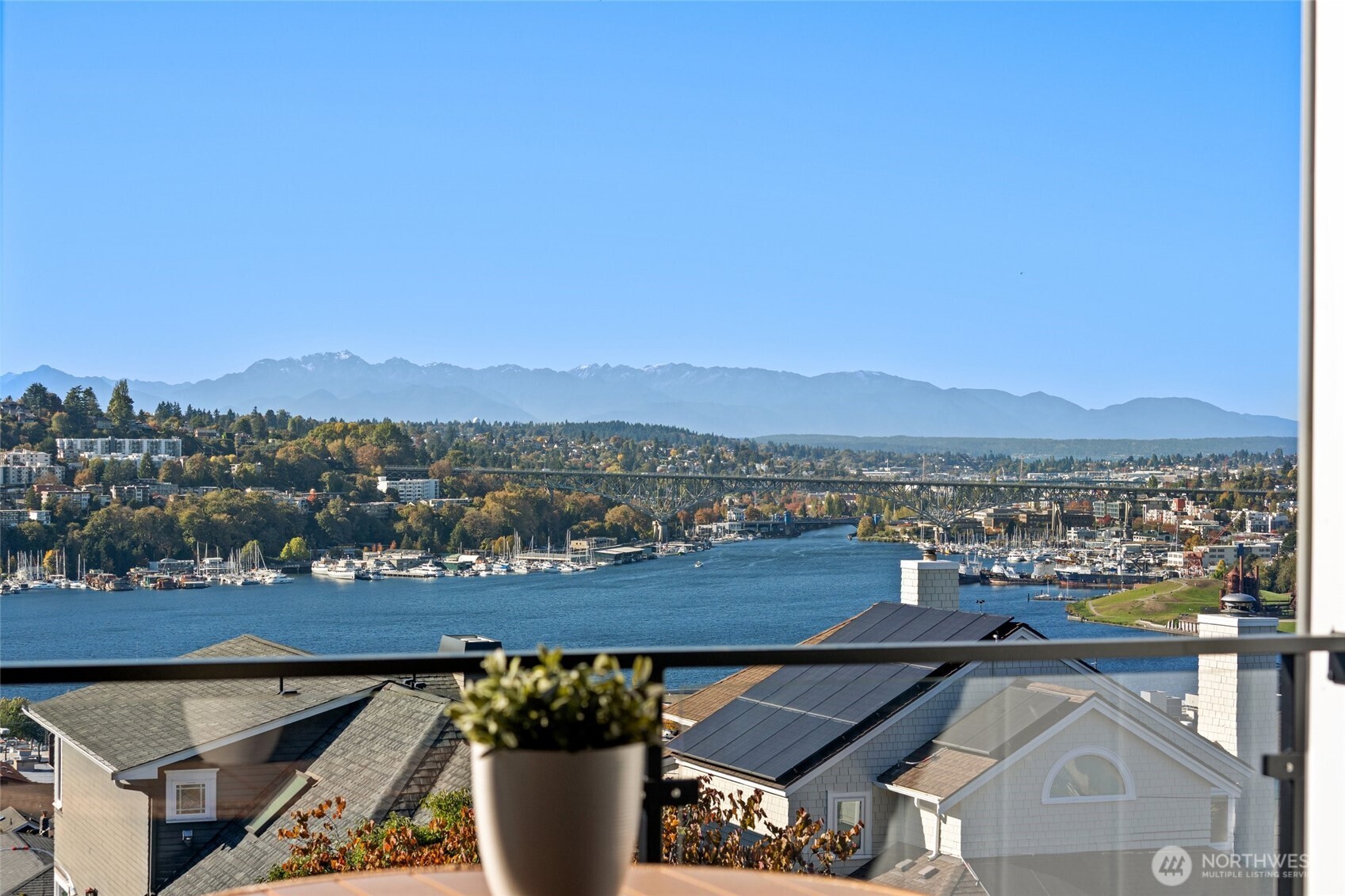 2214 Broadway East, Unit A Seattle, WA 98102 - Photo 32 of 33