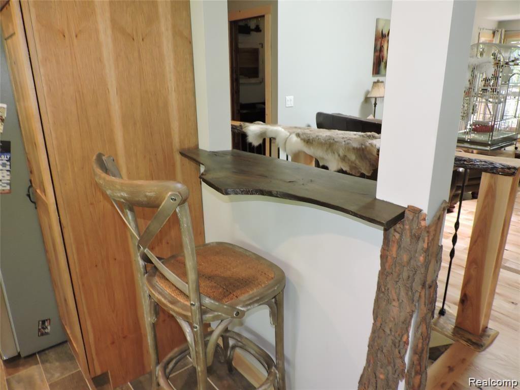 5265 Hickory Ridge Road Holly, MI 48442 - Photo 11 of 43 Custom Desk Area