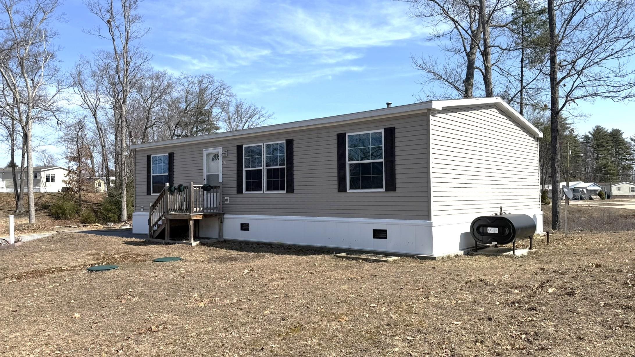 57 Riverview Drive Rochester, NH 03867 - Photo 3 of 26