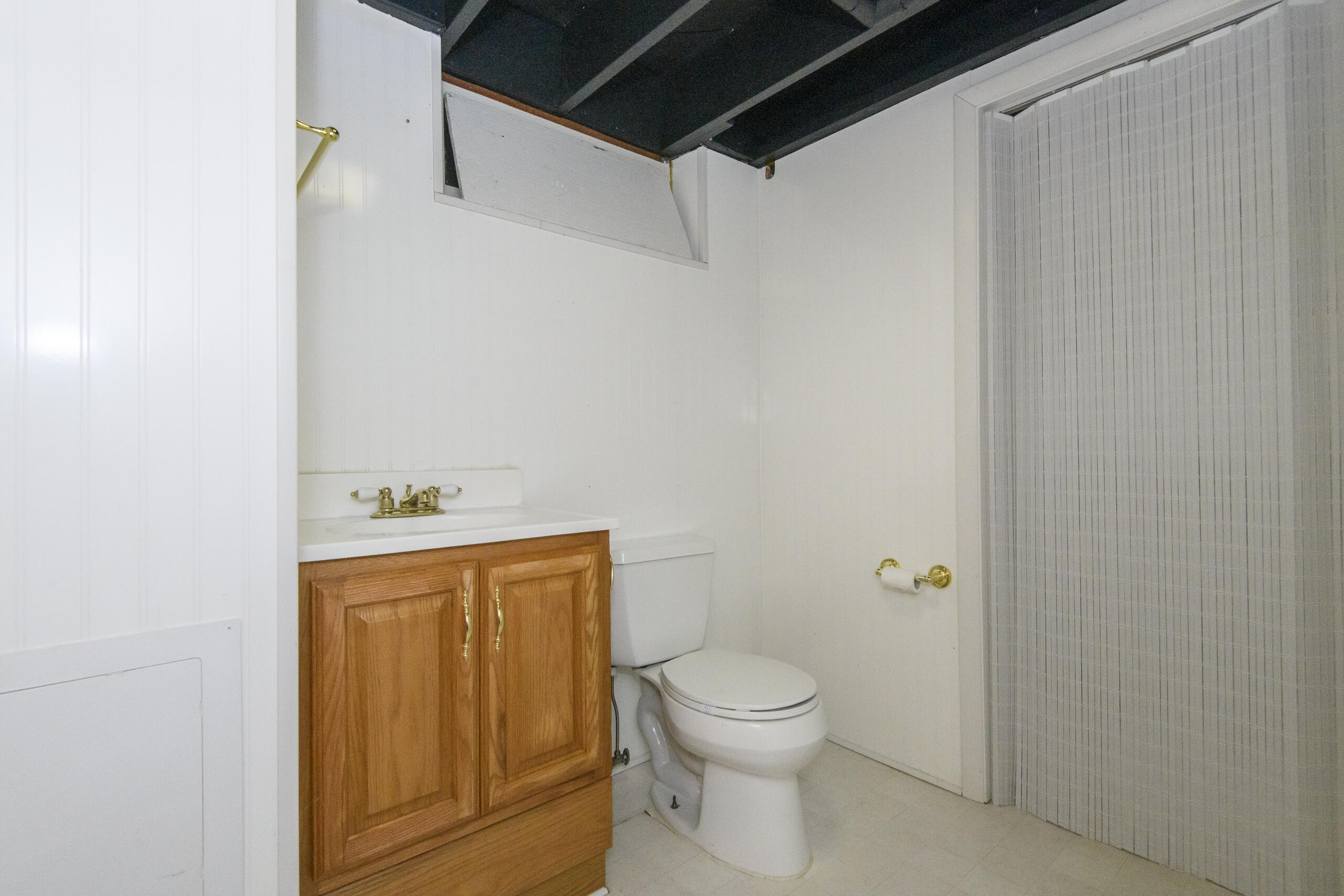 5122 North 65th Street Milwaukee, WI 53218 - Photo 25 of 31 Half Bath