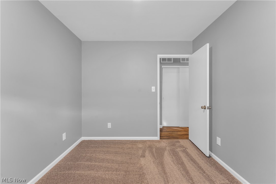 6427 Alderwood Road Parma Heights, OH 44130 - Photo 17 of 23