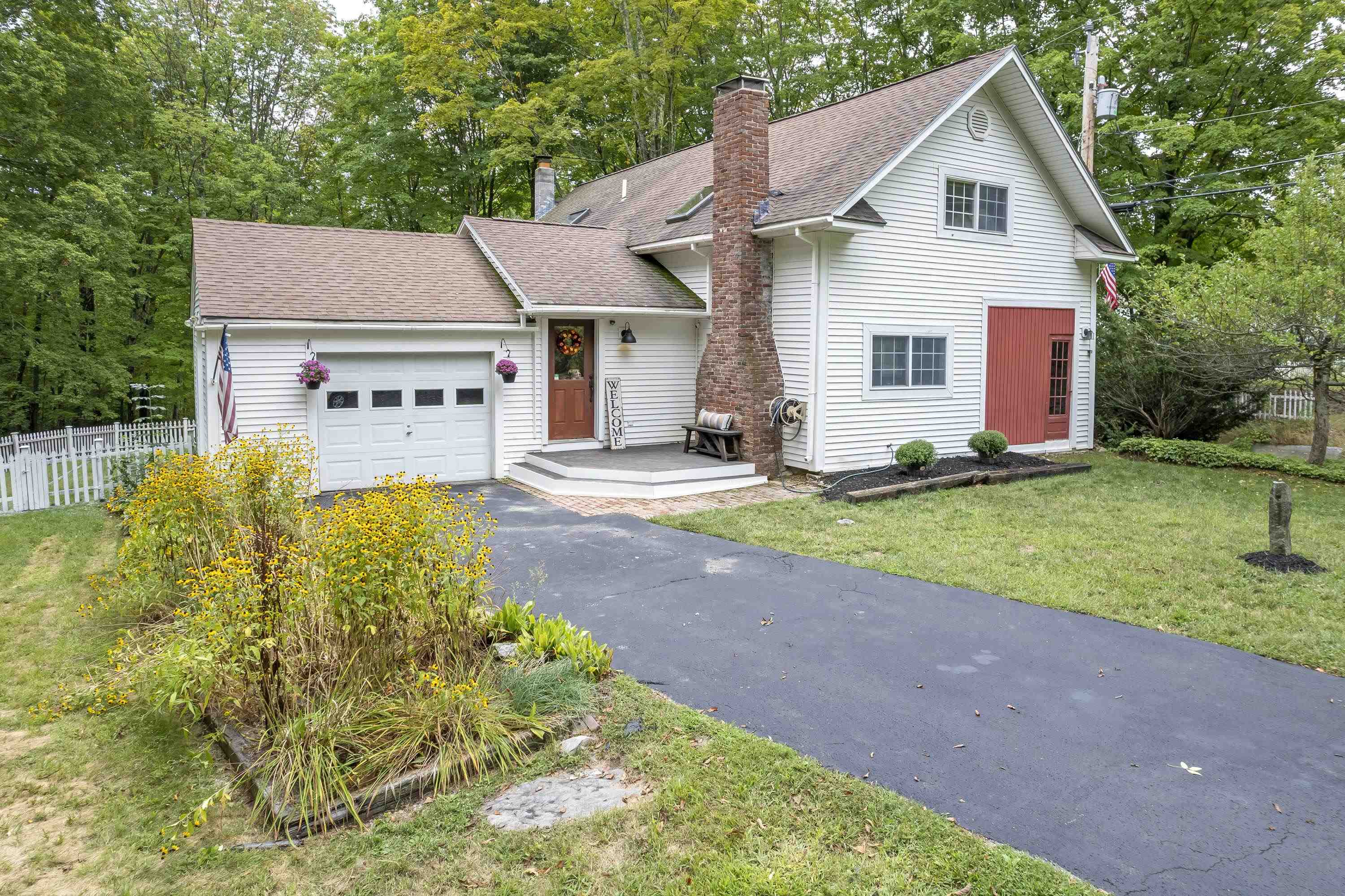 53 New Boston Road Francestown, NH 03043 - Photo 2 of 40 Gallery Image 2