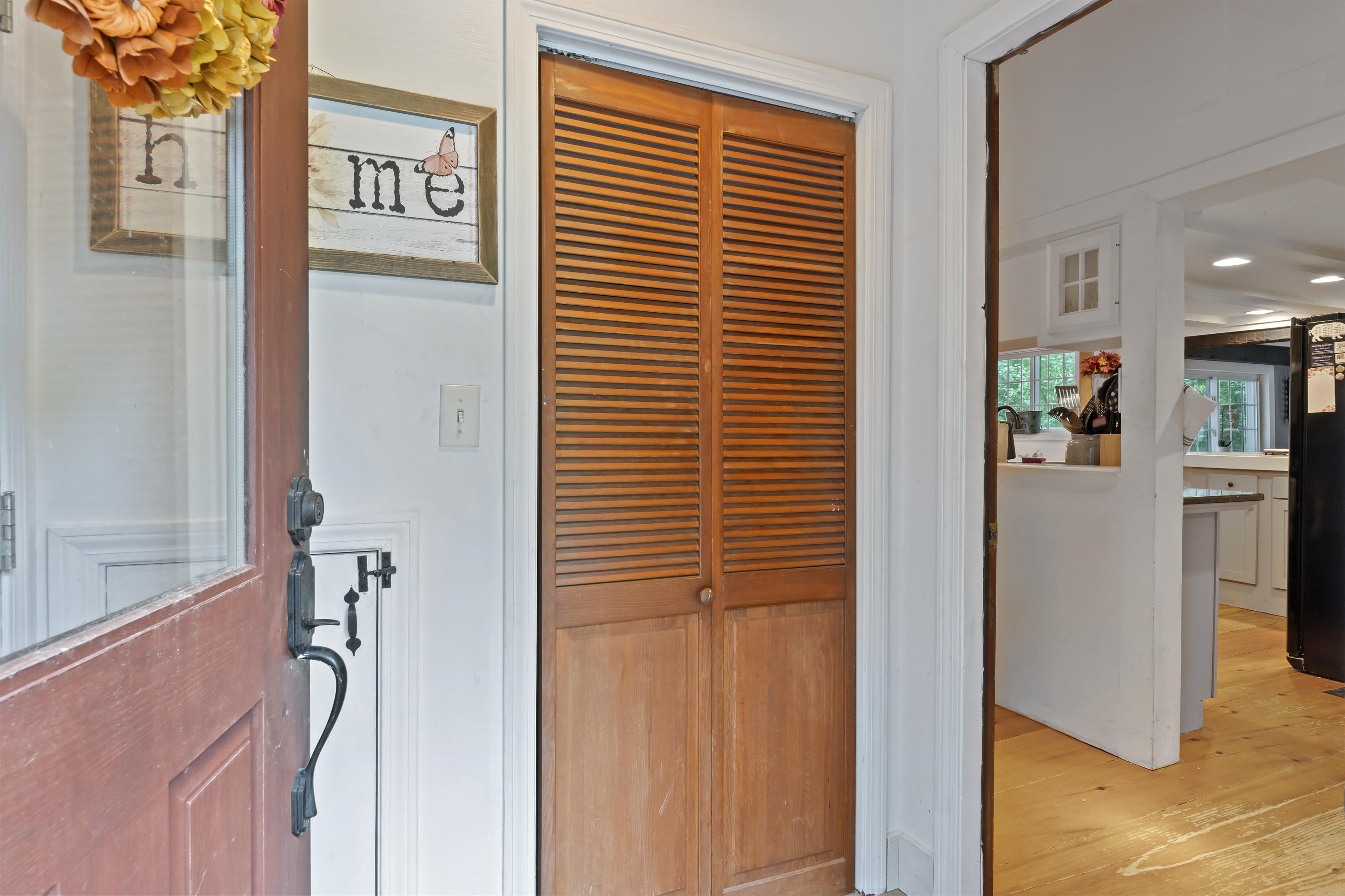 53 New Boston Road Francestown, NH 03043 - Photo 4 of 40 Gallery Image 4