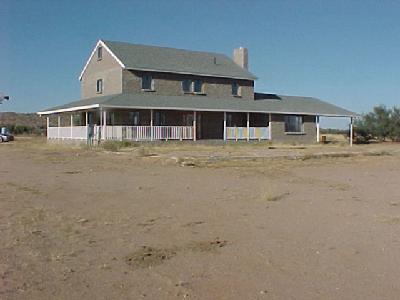 265 East Circle B Road Willcox, AZ 85643 - Photo 1 of 6