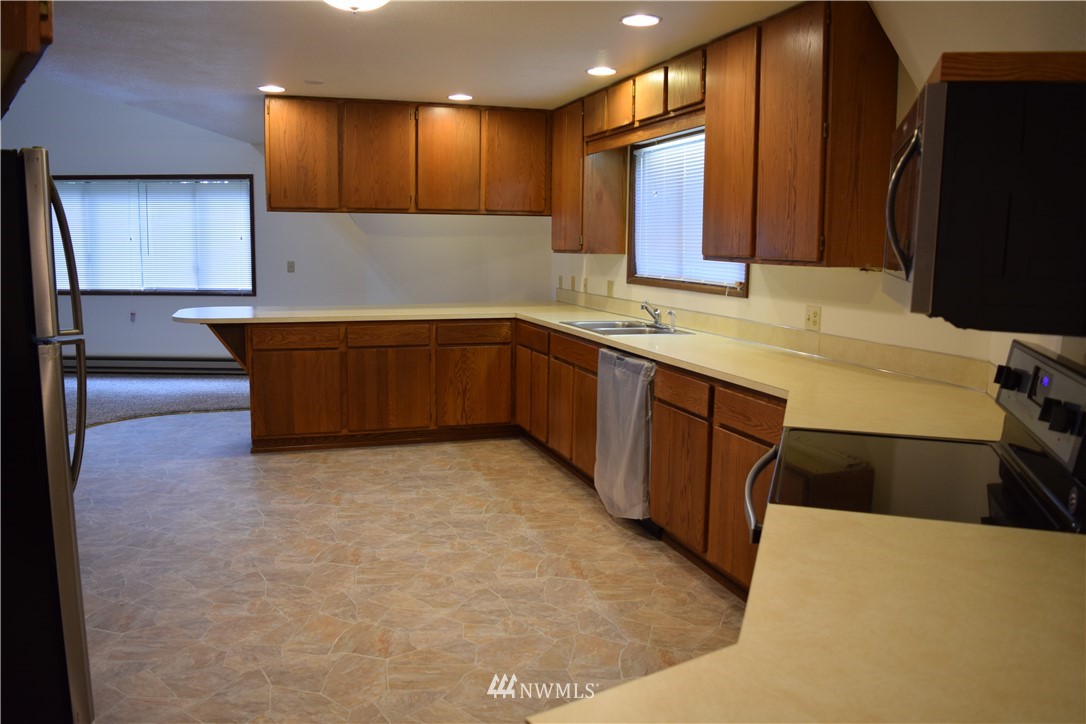 673 Gish Road Onalaska, WA 98570 - Photo 7 of 25 Gallery Image 7