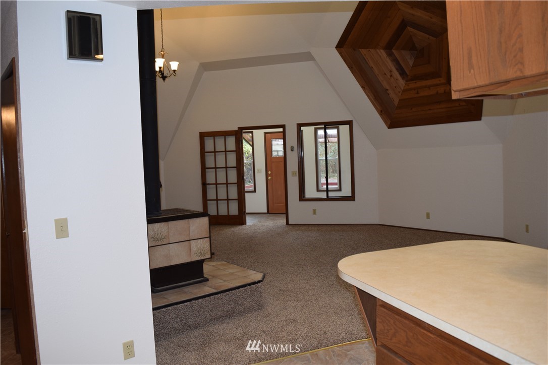 673 Gish Road Onalaska, WA 98570 - Photo 8 of 25 Gallery Image 8
