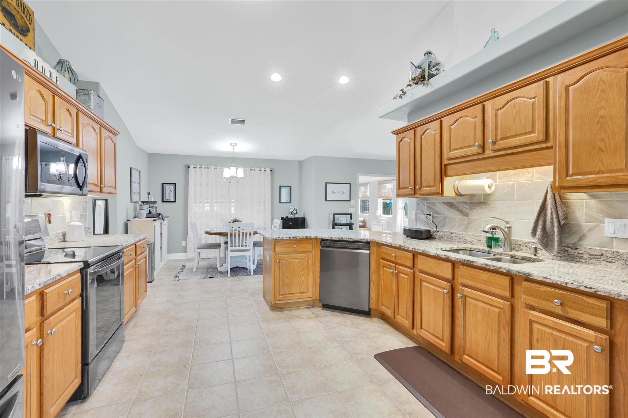 1035 Orlando Drive Foley, AL 36535 - Photo 8 of 23