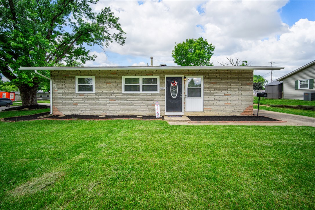 1189 Share Drive Riverside, OH 45432 - Photo 5 of 33