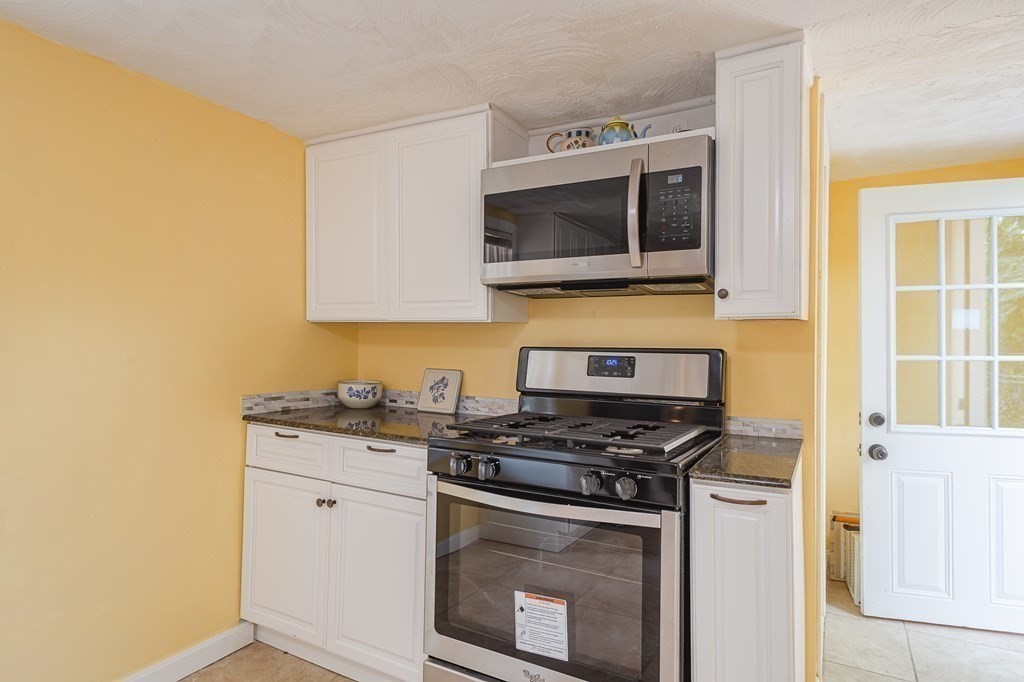 171 Perry Street Stoughton, MA 02072 - Photo 16 of 33