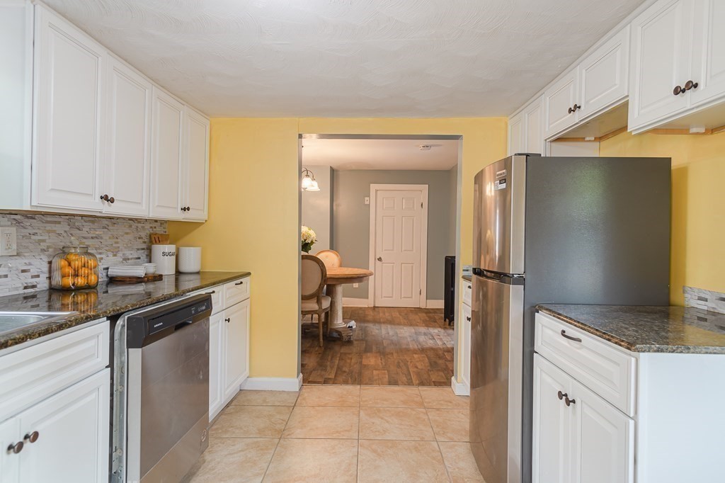 171 Perry Street Stoughton, MA 02072 - Photo 21 of 33