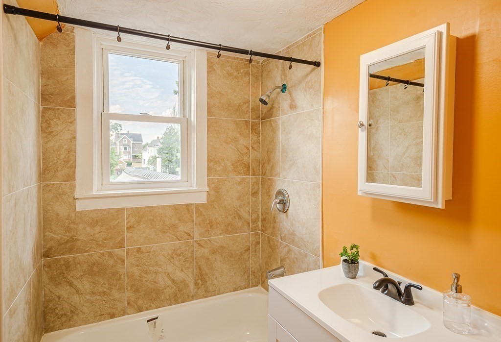 171 Perry Street Stoughton, MA 02072 - Photo 22 of 33