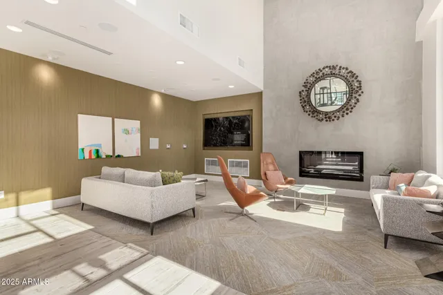 $340,000 | 3131 North Central Avenue, Unit 3004, Phoenix, AZ 85012