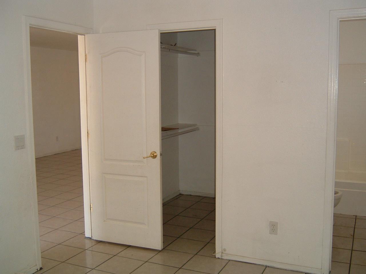 1256 East Vineyard Road Phoenix, AZ 85042 - Photo 6 of 8 Master bedroom
