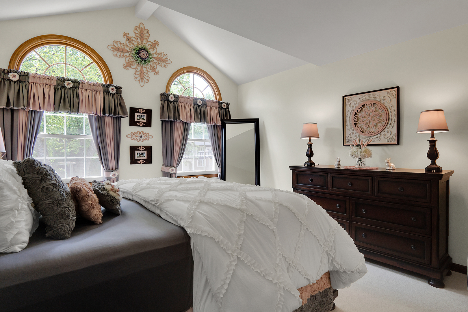 125 Split Oak Road Naperville, IL 60565 - Photo 15 of 42 Gallery Image 15