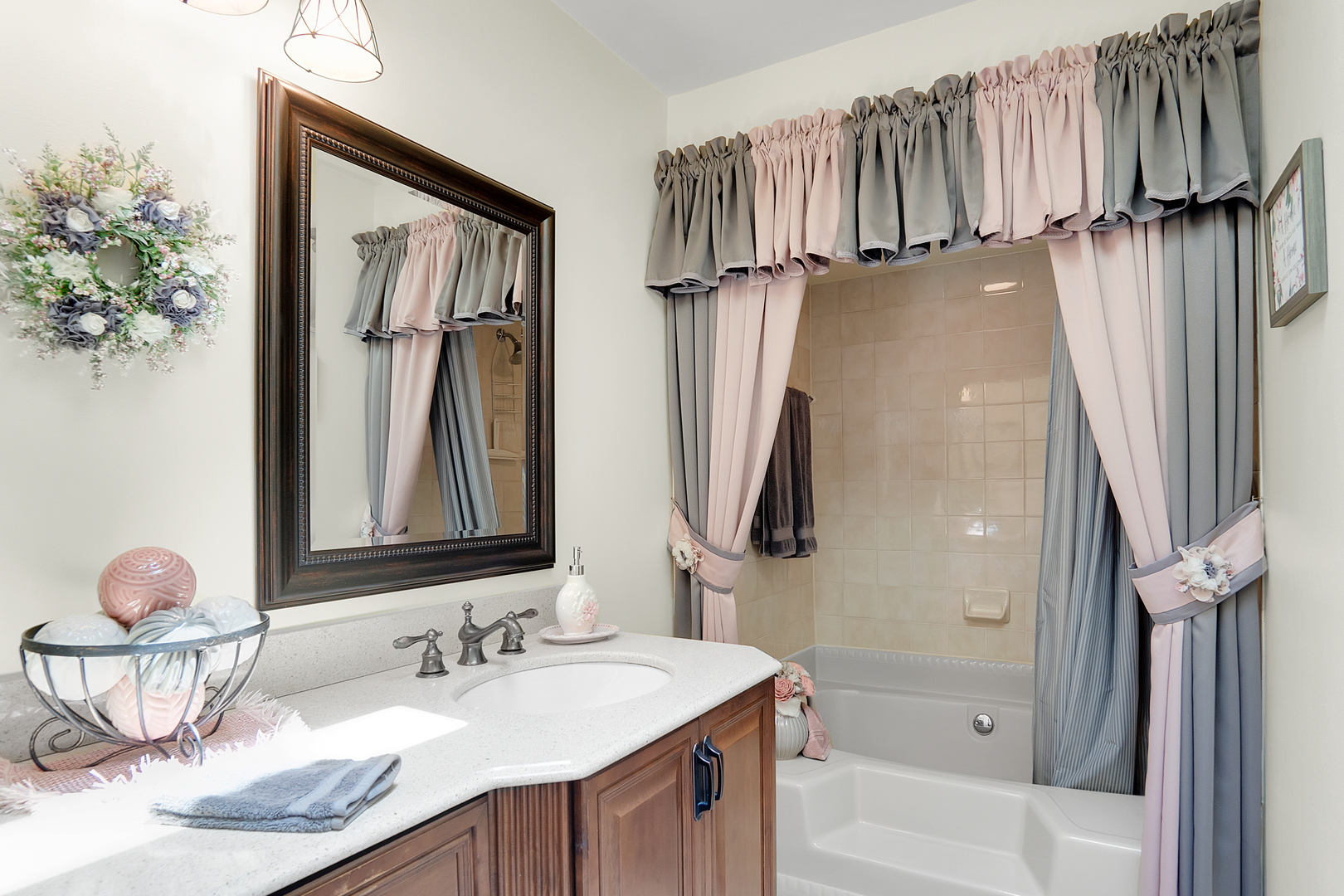 125 Split Oak Road Naperville, IL 60565 - Photo 17 of 42 Gallery Image 17