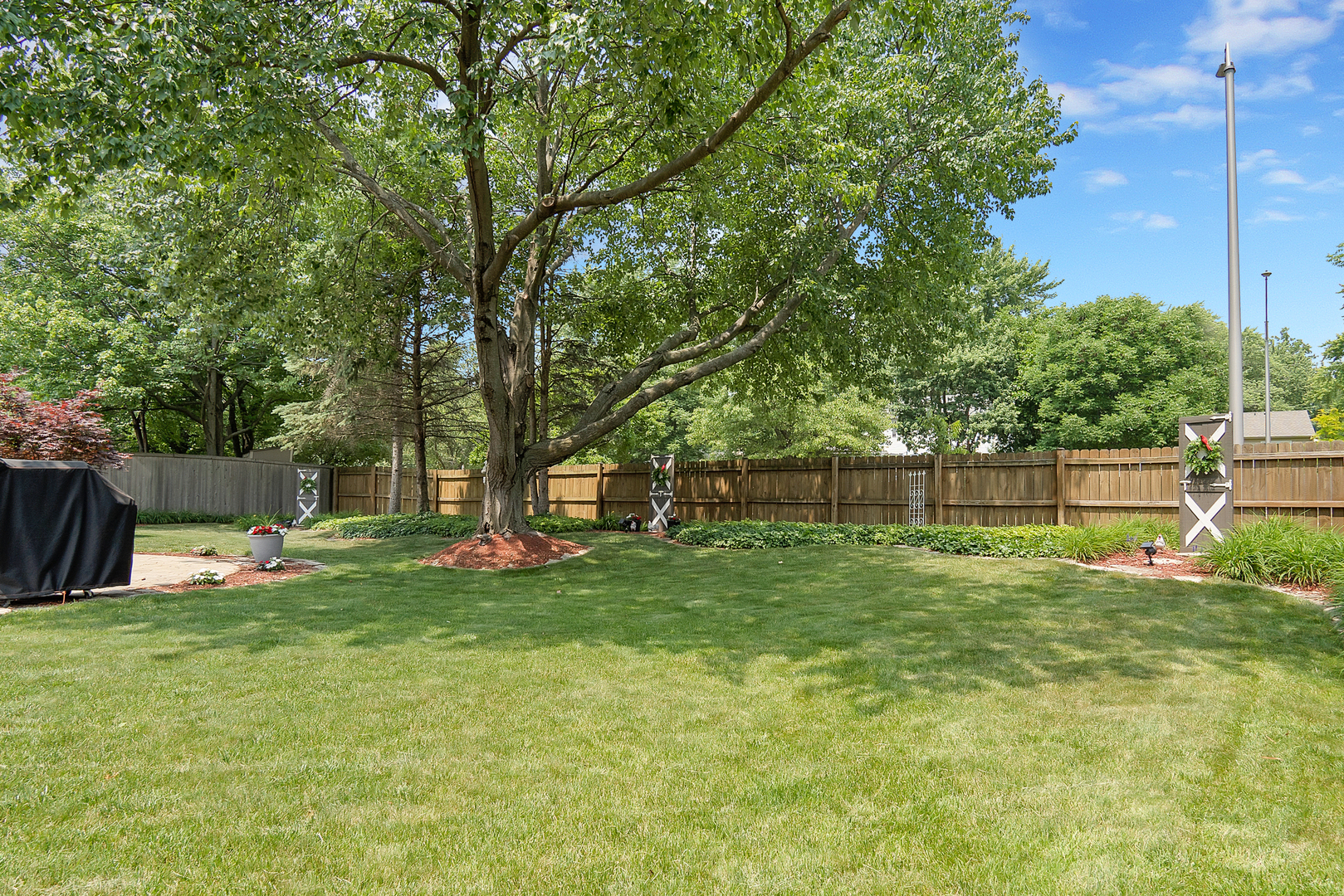 125 Split Oak Road Naperville, IL 60565 - Photo 34 of 42 Gallery Image 34