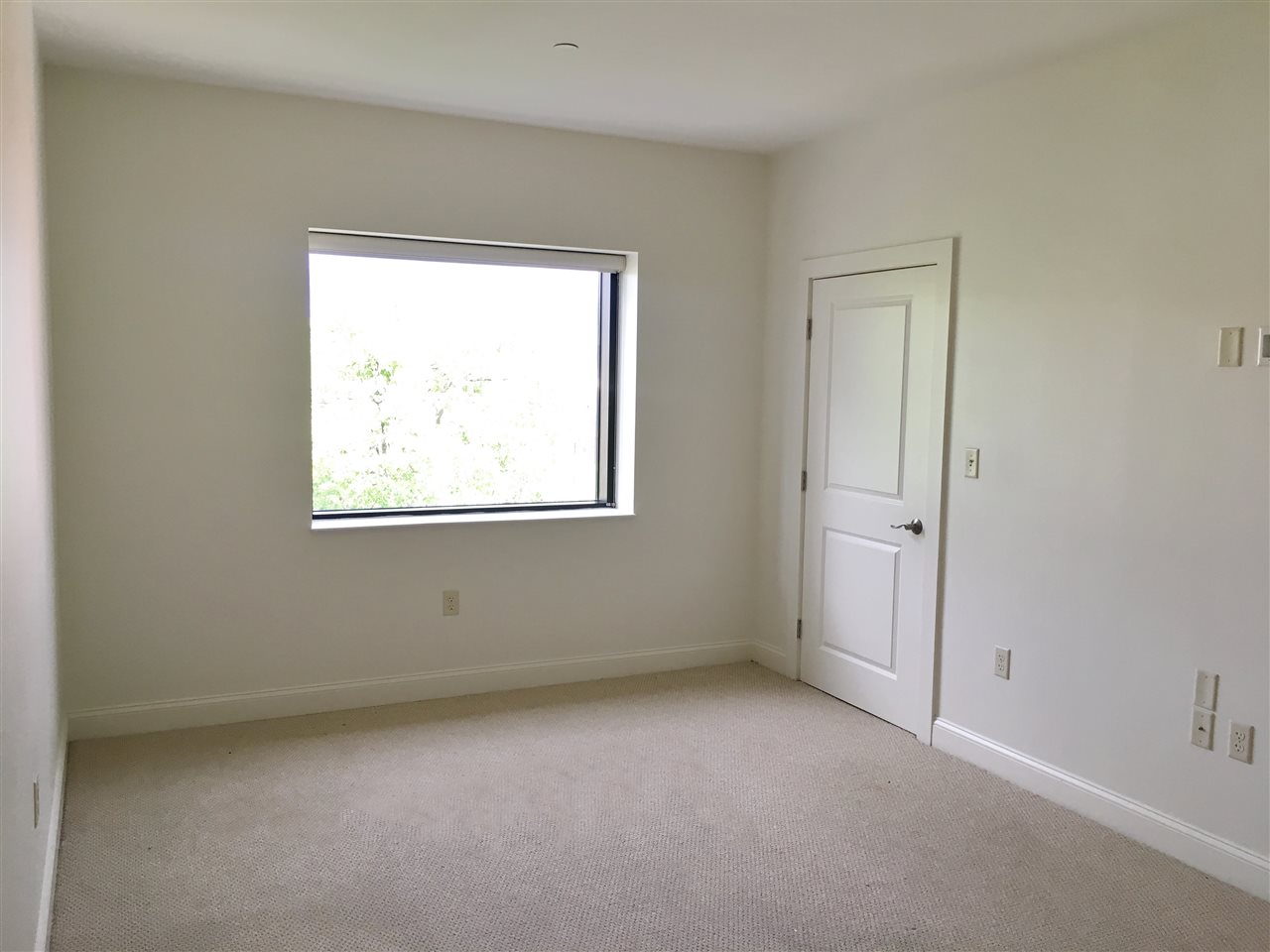 875 Elm Street, Unit 413 Manchester, NH 03101 - Photo 19 of 40