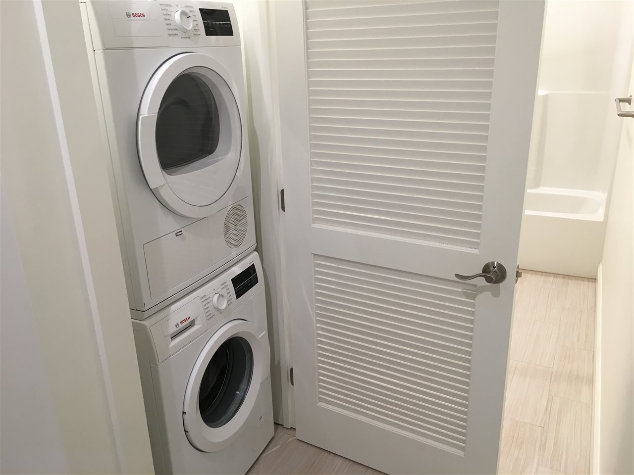 875 Elm Street, Unit 413 Manchester, NH 03101 - Photo 24 of 40