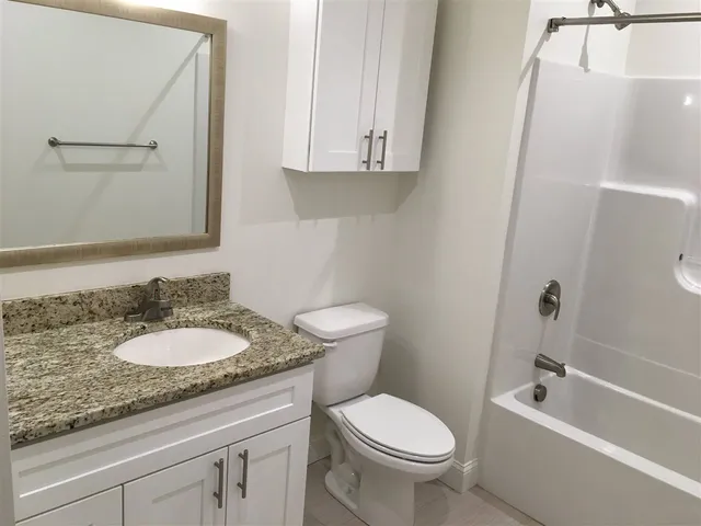 $2,139 | 875 Elm Street, Unit 413, Manchester, NH 03101