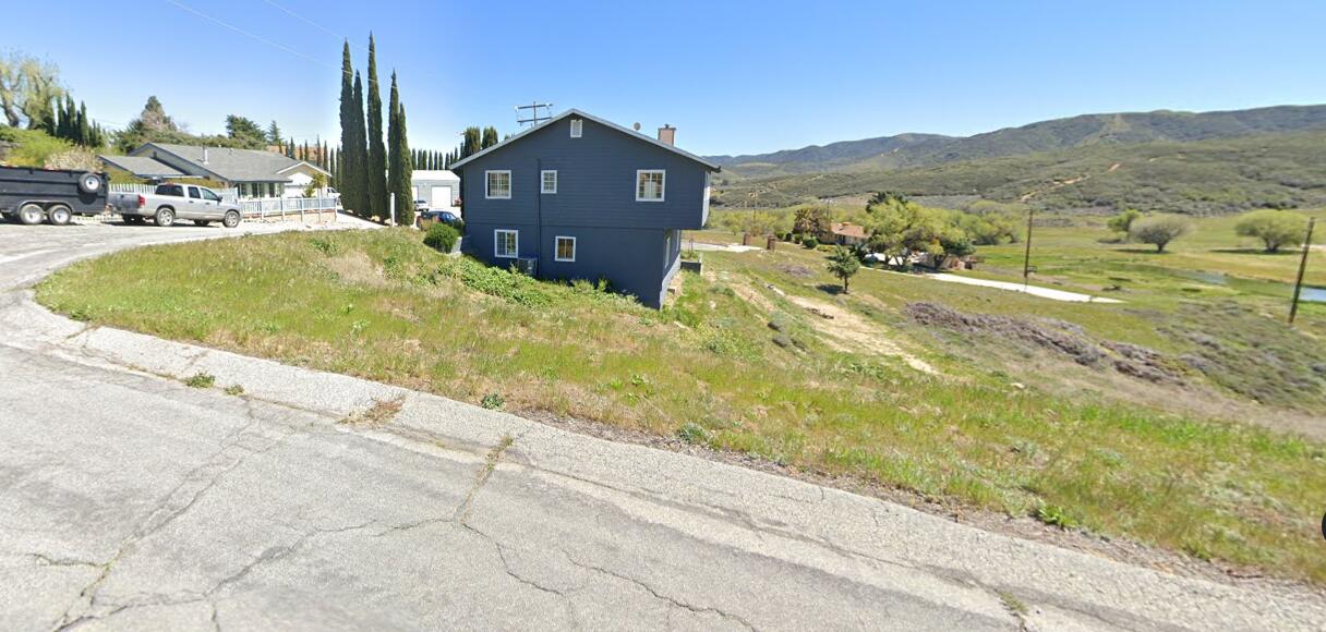 14648 Deer Bank Road Lake Elizabeth, CA 93532 - Photo 3 of 13 3225-037-023_Street1