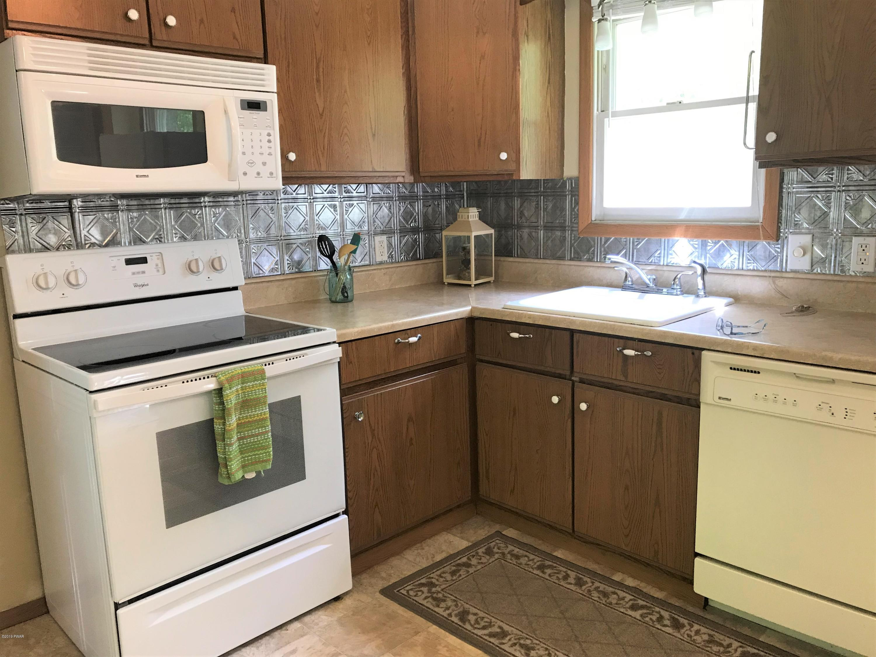 116 Keystone Drive Dingmans Ferry, PA 18328 - Photo 6 of 22