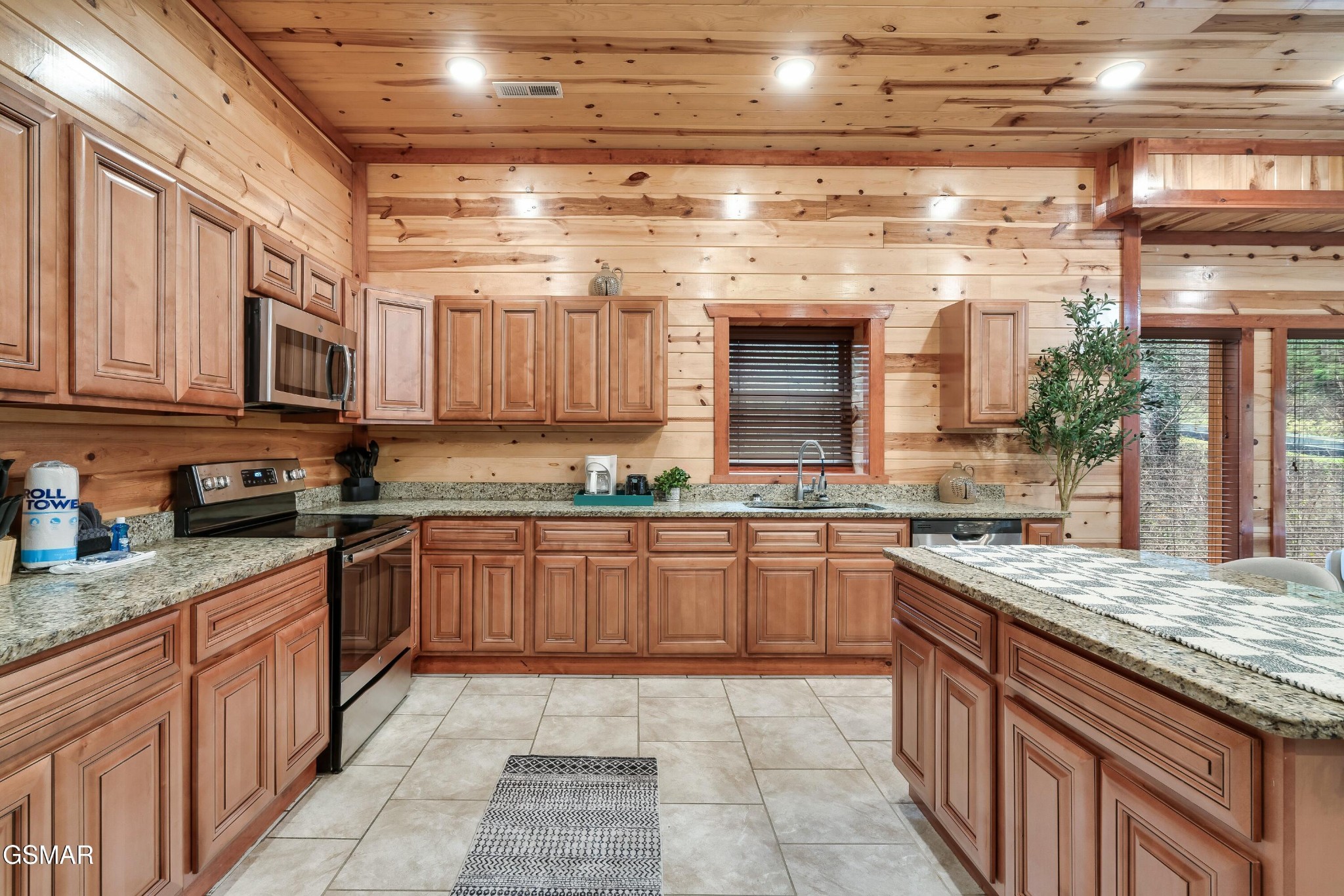822 Rush Branch Road Pigeon Forge, TN 37863 - Photo 12 of 60 Gallery Image 12