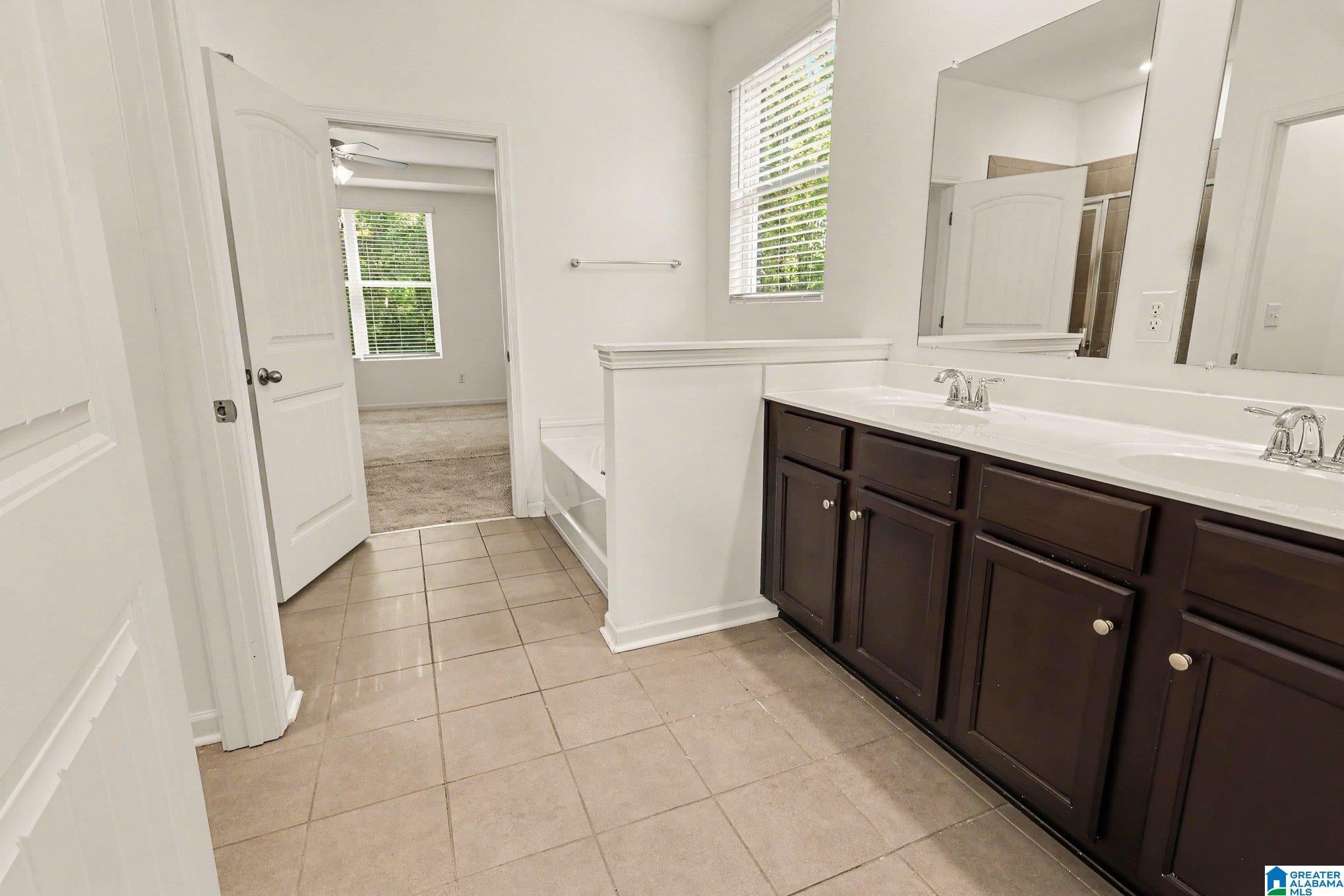 1056 Timberline Ridge Calera, AL 35040 - Photo 12 of 44 Gallery Image 12