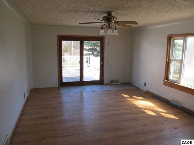 11650 South Beardslee Road Perry, MI 48872 - Photo 6 of 9 43818-5.JPG