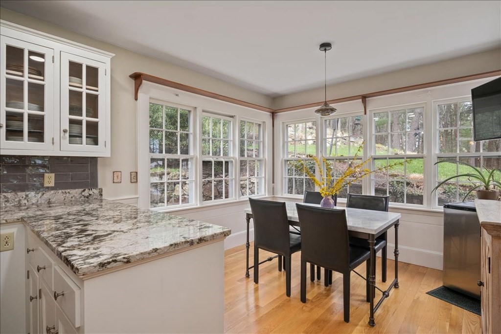 249 Dover Road Westwood, MA 02090 - Photo 9 of 42 Gallery Image 9