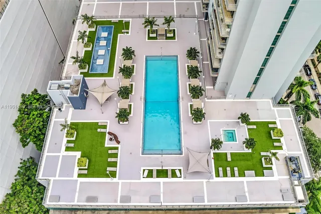 $3,500 | 690 Southwest 1st Court, Unit 1716, Miami, FL 33130