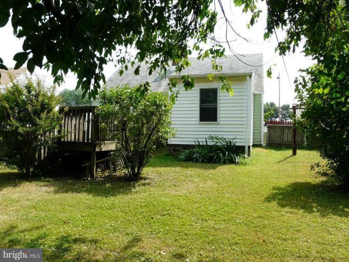3129 Baybriar Road Dundalk, MD 21222 - Photo 14 of 18 Rear