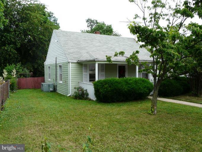 3129 Baybriar Road Dundalk, MD 21222 - Photo 17 of 18 Side View