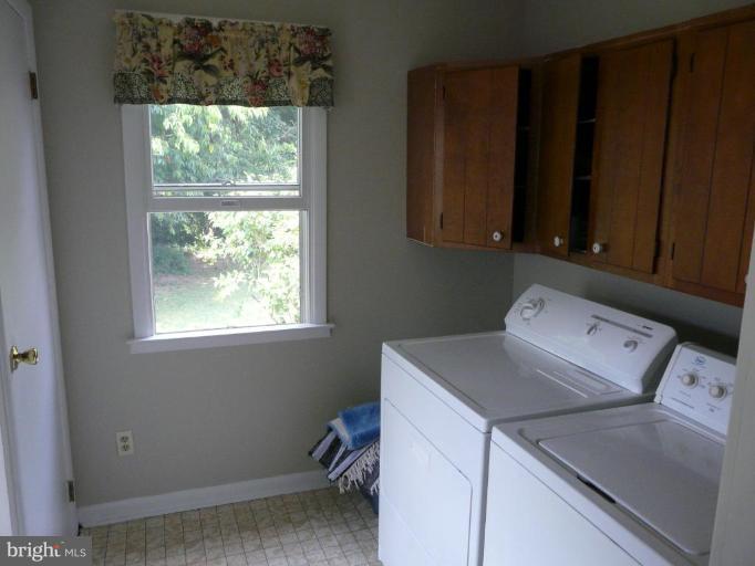 3129 Baybriar Road Dundalk, MD 21222 - Photo 7 of 18 Laundry Room