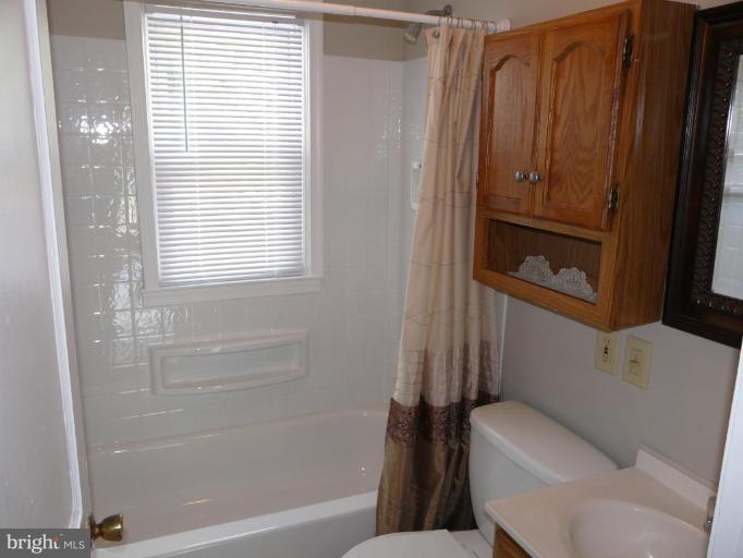 3129 Baybriar Road Dundalk, MD 21222 - Photo 9 of 18 Bath Room