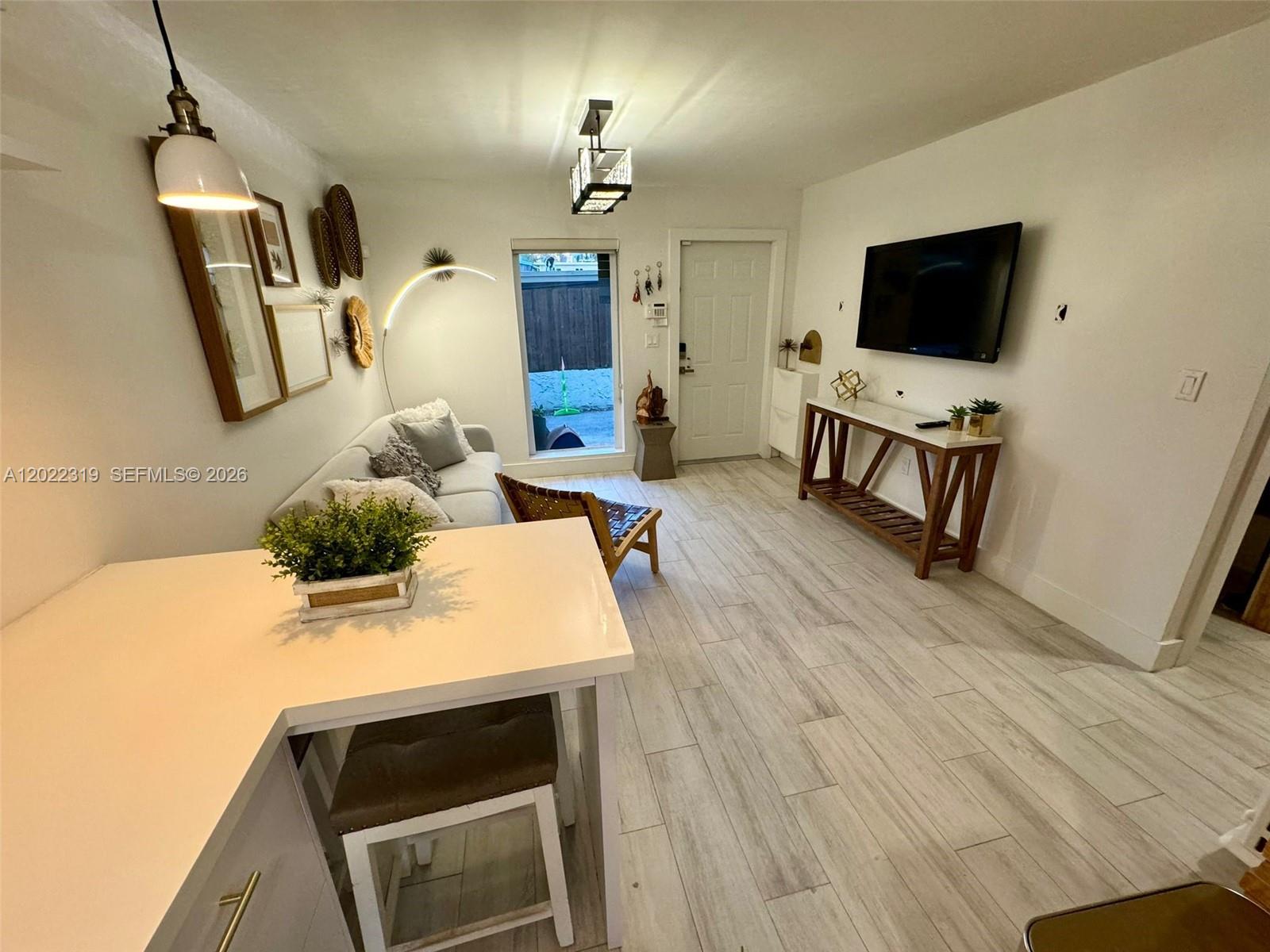 1121 Southwest 7th Street, Unit 1 Miami, FL 33130 - Photo 5 of 14