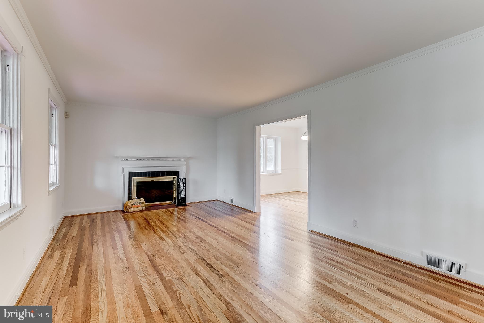 108 Cedarcroft Road Baltimore, MD 21212 - Photo 3 of 19