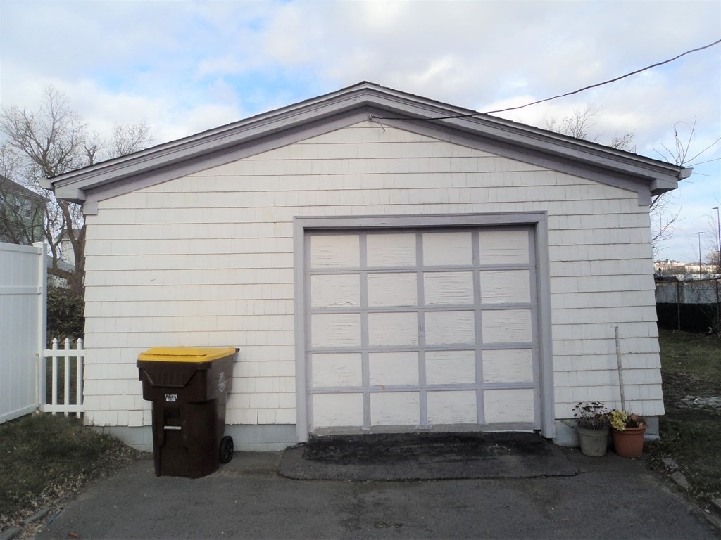 814 Brayton Avenue Fall River, MA 02721 - Photo 3 of 4 Gallery Image 3