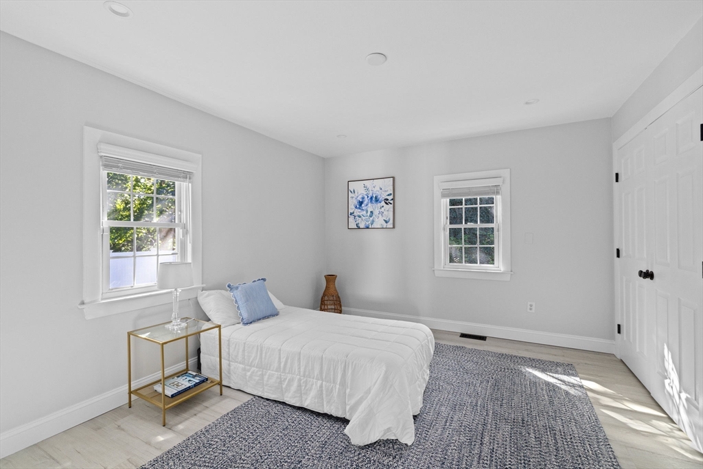 7 Cliff Road Hingham, MA 02043 - Photo 16 of 30 Gallery Image 16