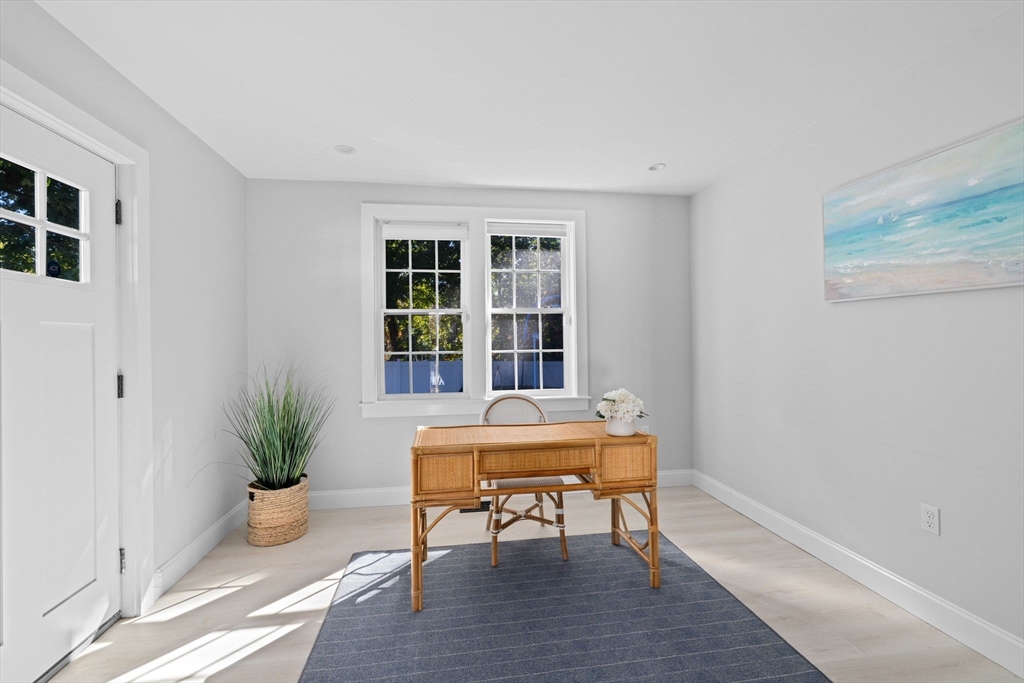 7 Cliff Road Hingham, MA 02043 - Photo 18 of 30 Gallery Image 18