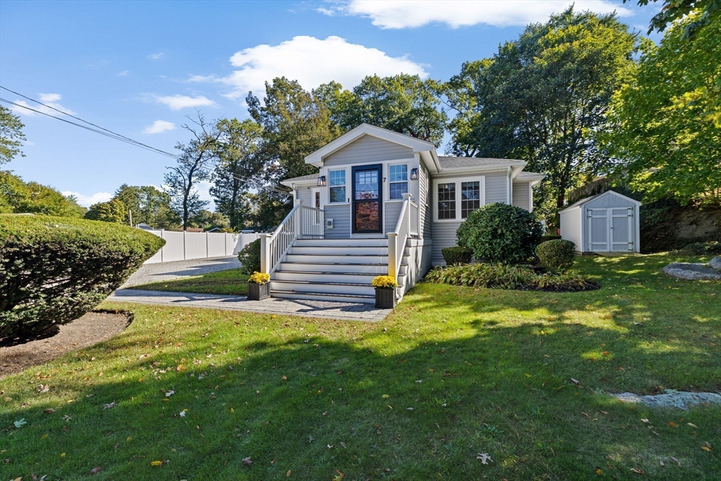 7 Cliff Road Hingham, MA 02043 - Photo 25 of 30 Gallery Image 25