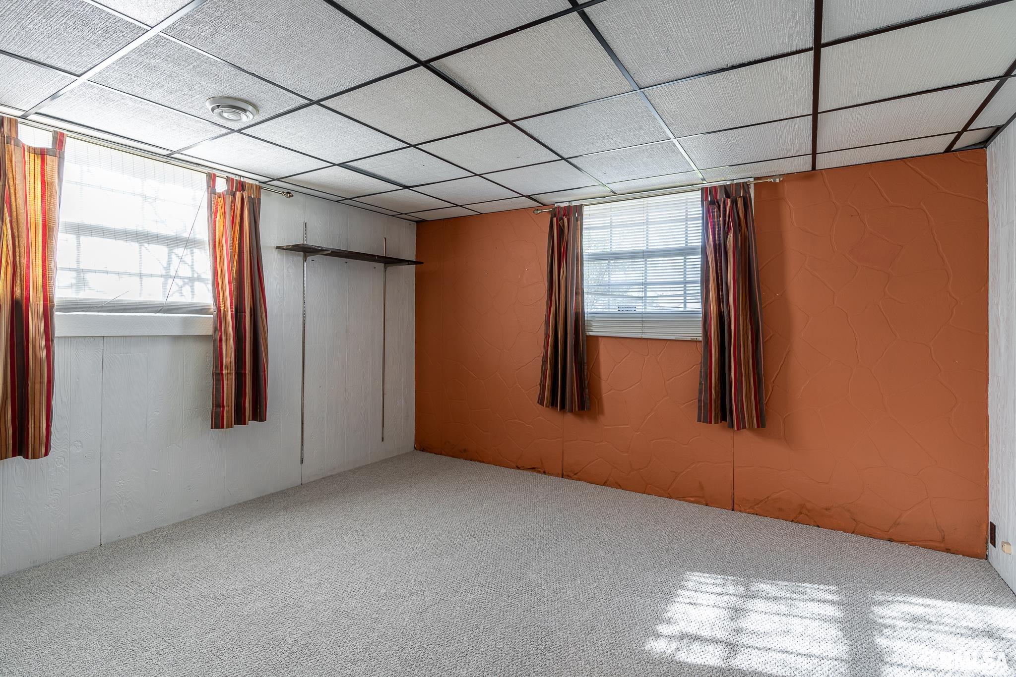 5749 Oakbrook Road Davenport, IA 52806 - Photo 14 of 16 Gallery Image 14