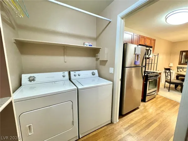 $1,300 | 2120 Ramrod Avenue, Unit 414, Henderson, NV 89014