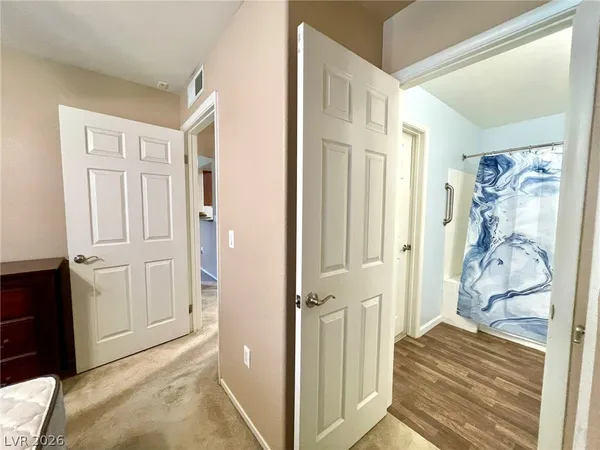 $1,300 | 2120 Ramrod Avenue, Unit 414, Henderson, NV 89014