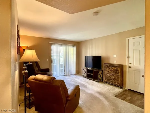 $1,300 | 2120 Ramrod Avenue, Unit 414, Henderson, NV 89014