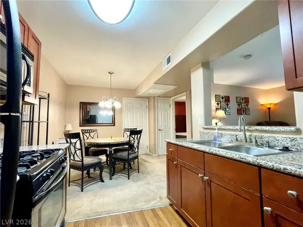 $1,300 | 2120 Ramrod Avenue, Unit 414, Henderson, NV 89014
