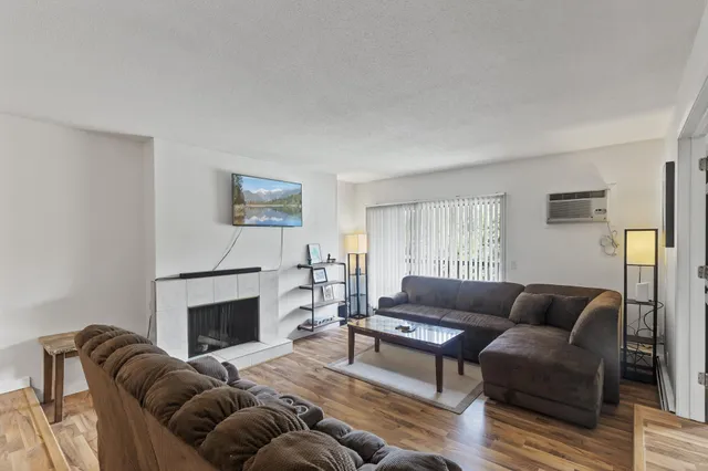 $130,000 | 4207 Lakeside Avenue North, Unit 328, Brooklyn Center, MN 55429