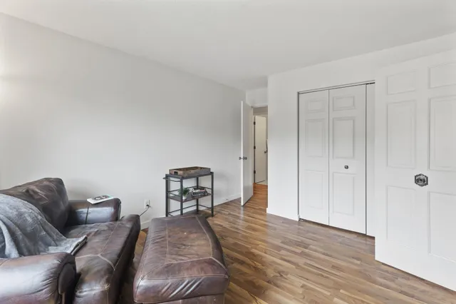 $130,000 | 4207 Lakeside Avenue North, Unit 328, Brooklyn Center, MN 55429