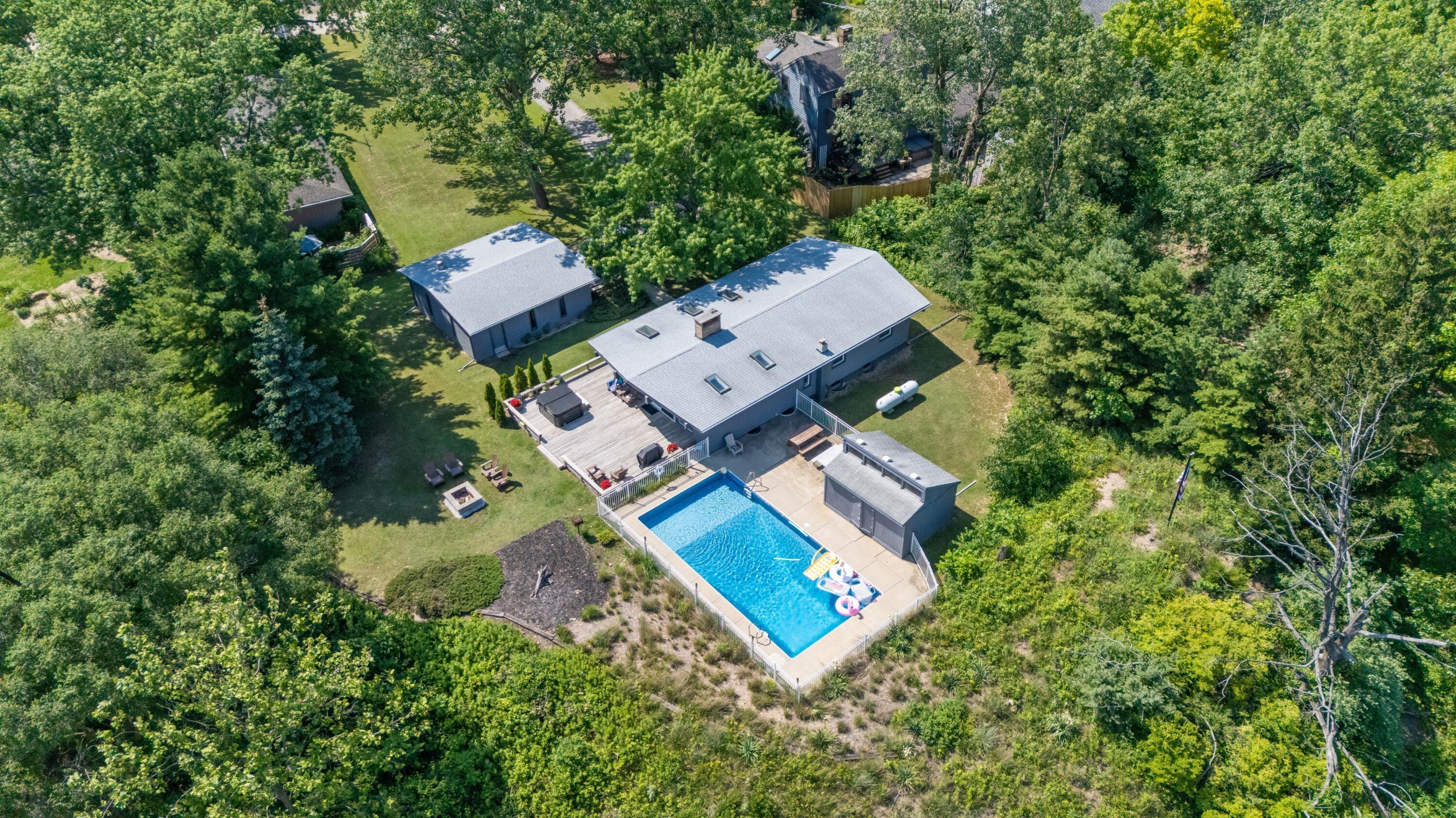 5501 Sunset Path Stevensville, MI 49127 - Photo 65 of 87 21DJI_20260707041652_0029_D
